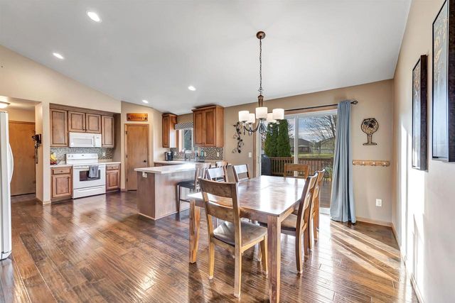 2937 YELLOW JASMINE WAY, Green Bay, WI 54313