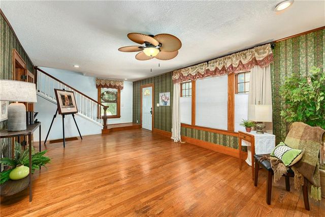 200 SW Madison Street, Lee's Summit, MO 64063