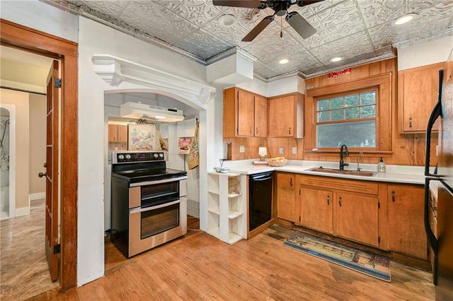 200 SW Madison Street, Lee's Summit, MO 64063