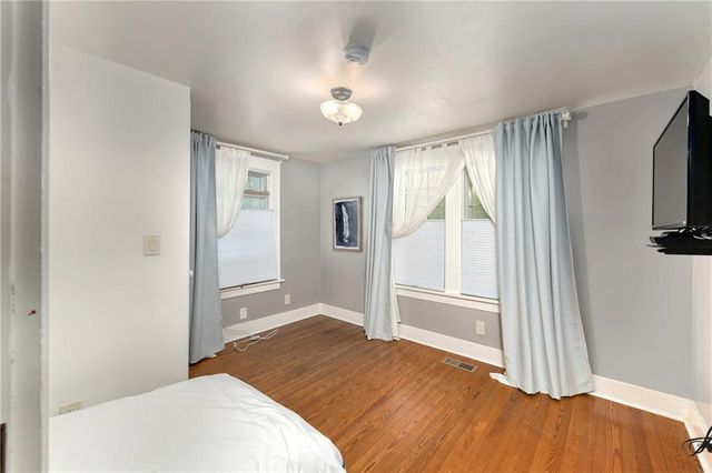 200 SW Madison Street, Lee's Summit, MO 64063