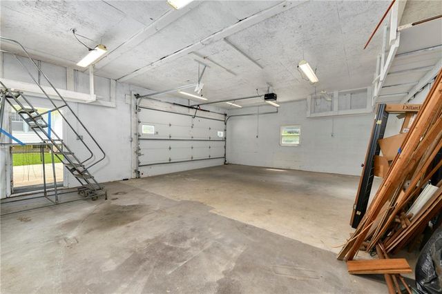200 SW Madison Street, Lee's Summit, MO 64063