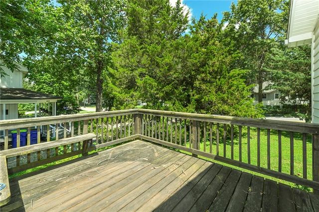200 SW Madison Street, Lee's Summit, MO 64063