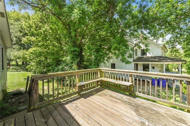 200 SW Madison Street, Lee's Summit, MO 64063