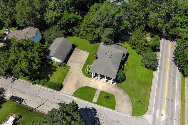 200 SW Madison Street, Lee's Summit, MO 64063