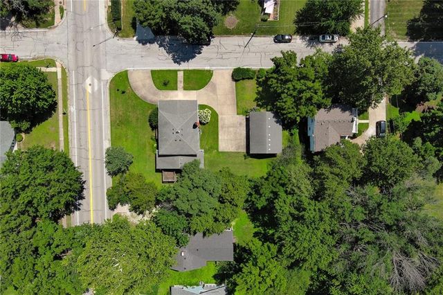 200 SW Madison Street, Lee's Summit, MO 64063
