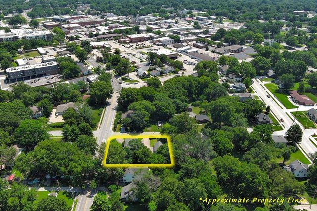 200 SW Madison Street, Lee's Summit, MO 64063