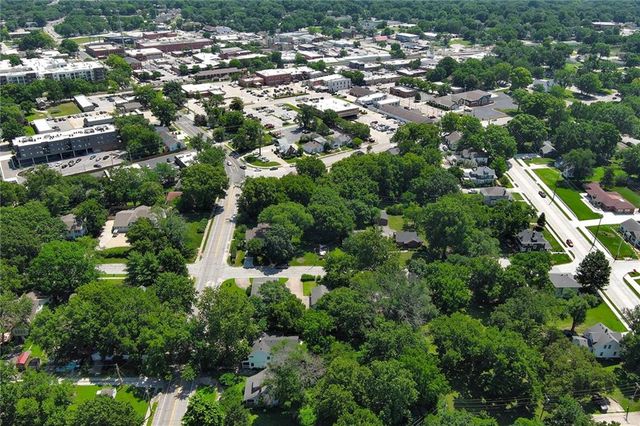 200 SW Madison Street, Lee's Summit, MO 64063
