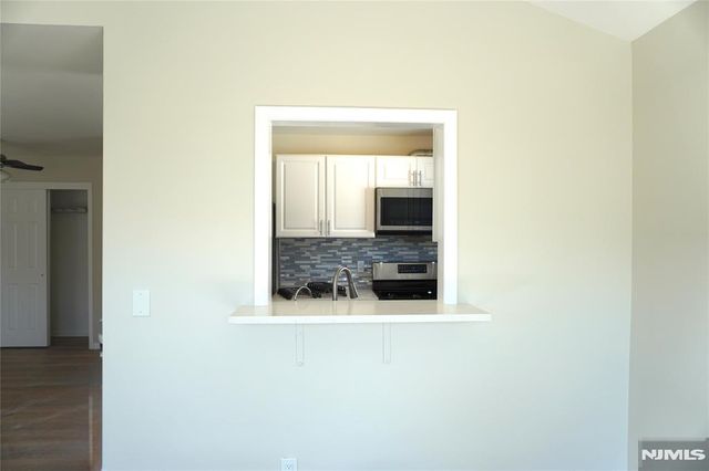 399 6th Street, Newark, NJ 07103