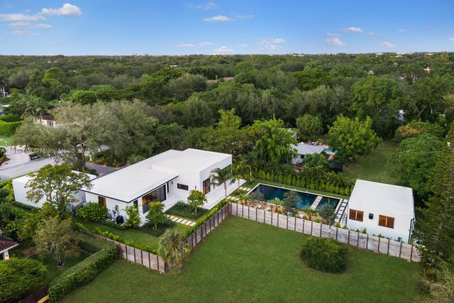 7051 SW 69th Ave, South Miami, FL 33143