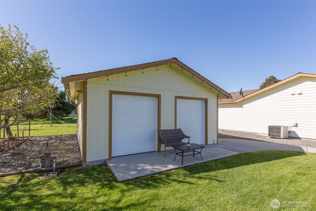 1180 Thornton Drive, Sequim, WA 98382