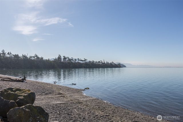 1180 Thornton Drive, Sequim, WA 98382