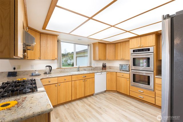 1180 Thornton Drive, Sequim, WA 98382