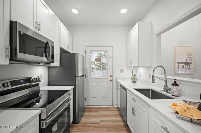 1009 11th Street, Port Royal, SC 29935