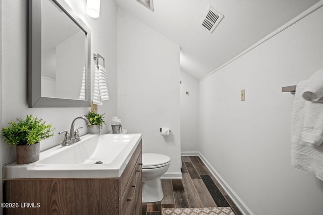 1009 11th Street, Port Royal, SC 29935