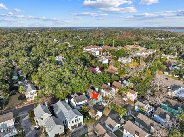 1009 11th Street, Port Royal, SC 29935