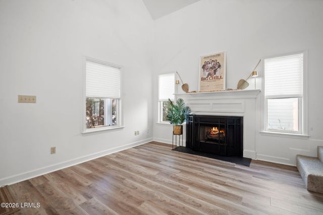 1009 11th Street, Port Royal, SC 29935