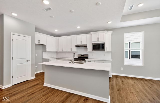 13325 Seven Springs Lane, Noblesville, IN 46060