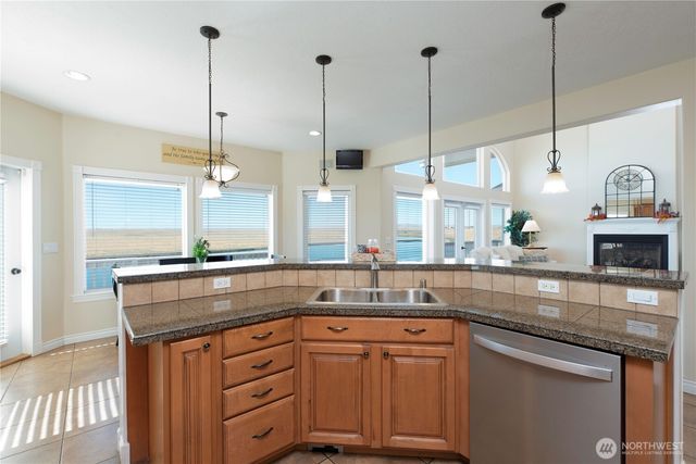 9486 NE Stonecrest Road, Moses Lake, WA 98837