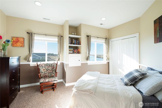 9486 NE Stonecrest Road, Moses Lake, WA 98837