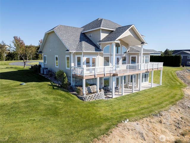 9486 NE Stonecrest Road, Moses Lake, WA 98837