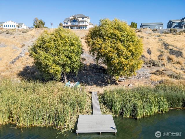 9486 NE Stonecrest Road, Moses Lake, WA 98837