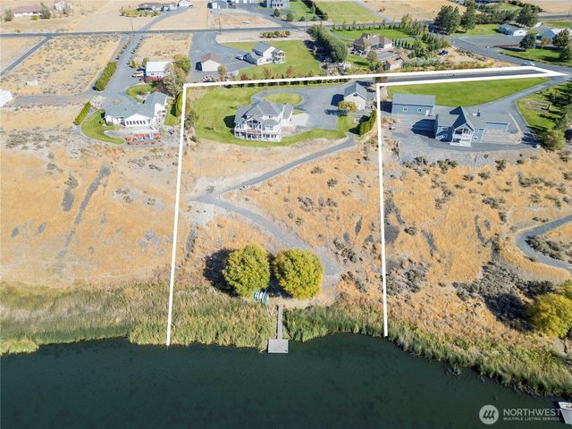 9486 NE Stonecrest Road, Moses Lake, WA 98837
