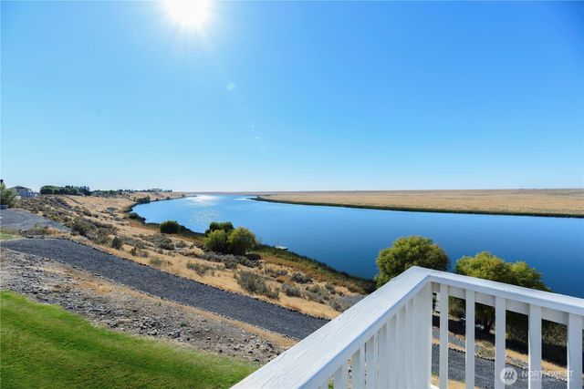 9486 NE Stonecrest Road, Moses Lake, WA 98837