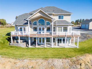 9486 NE Stonecrest Road, Moses Lake, WA 98837