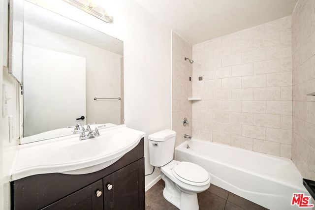 313 N Alexandria Avenue, Los Angeles, CA 90004