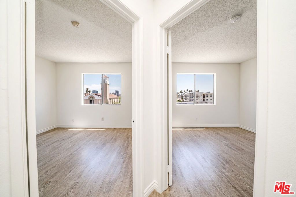 Image 7 of property listing at 313 N Alexandria Avenue, Los Angeles, CA 90004