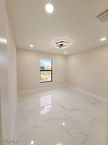 2610 27th ST SW, Lehigh Acres, FL 33976