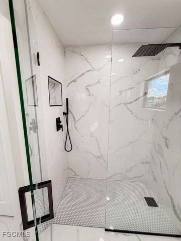 2610 27th ST SW, Lehigh Acres, FL 33976