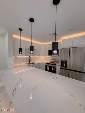 2610 27th ST SW, Lehigh Acres, FL 33976