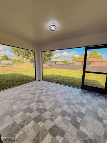 2610 27th ST SW, Lehigh Acres, FL 33976