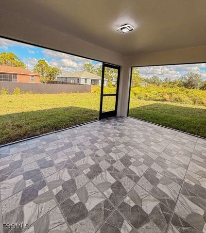 2610 27th ST SW, Lehigh Acres, FL 33976