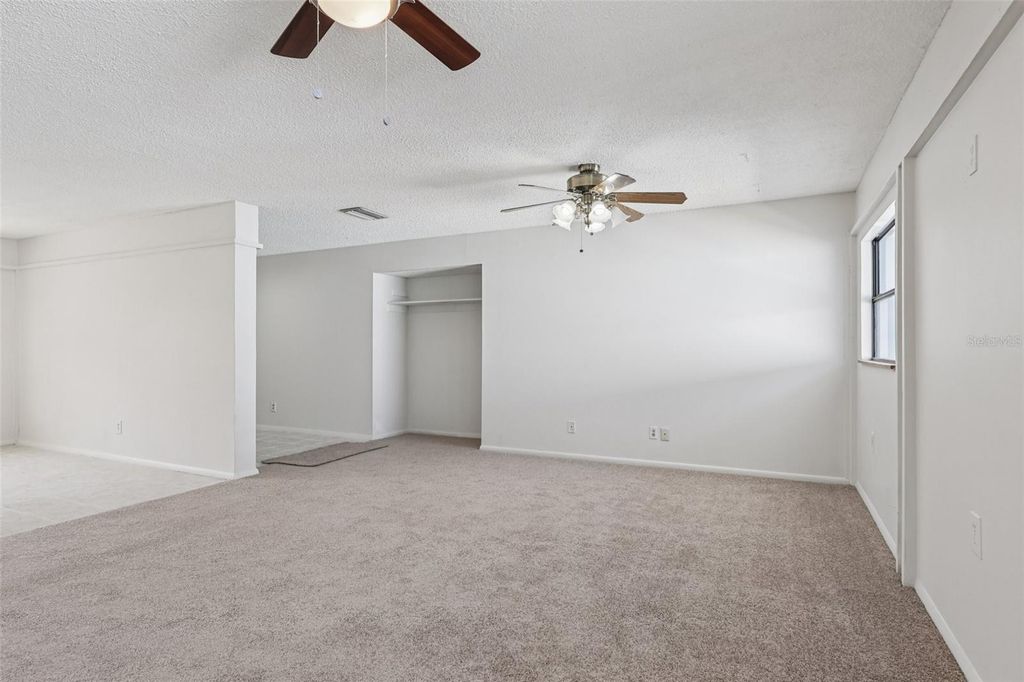 Image 13 of property listing at 950 BAYWARD LANE, Rockledge, FL 32955