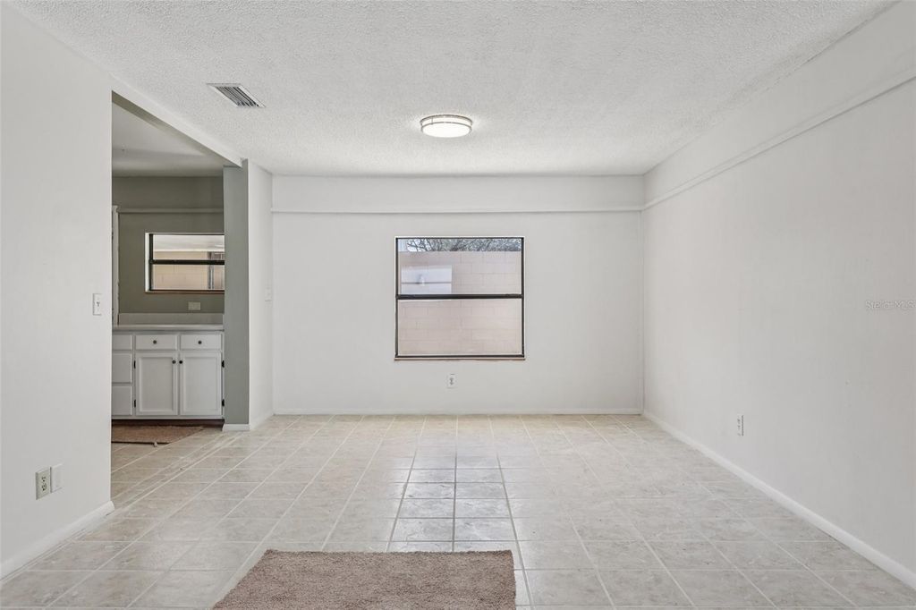 Image 17 of property listing at 950 BAYWARD LANE, Rockledge, FL 32955