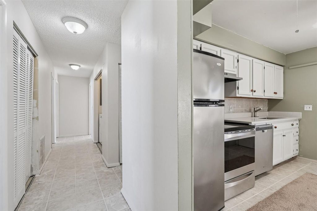 Image 21 of property listing at 950 BAYWARD LANE, Rockledge, FL 32955