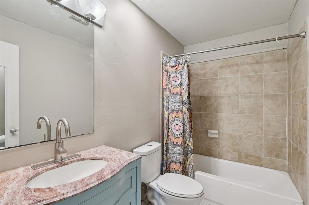 Image 24 of property listing at 950 BAYWARD LANE, Rockledge, FL 32955