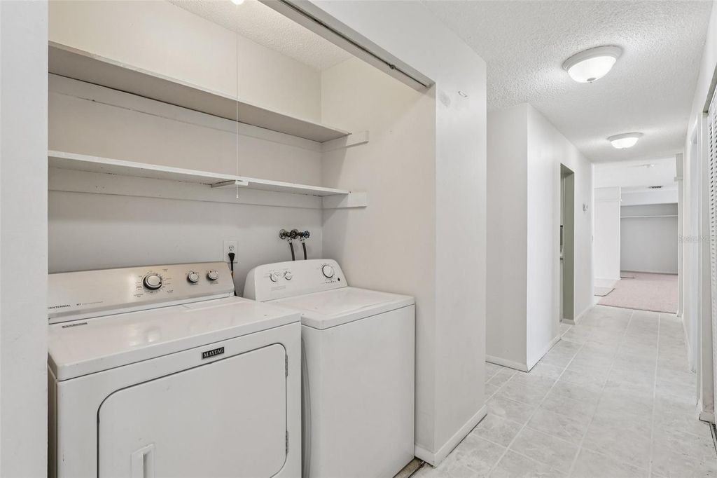 Image 25 of property listing at 950 BAYWARD LANE, Rockledge, FL 32955