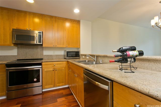 520 Lunalilo Home Road 8311, Honolulu, HI 96825