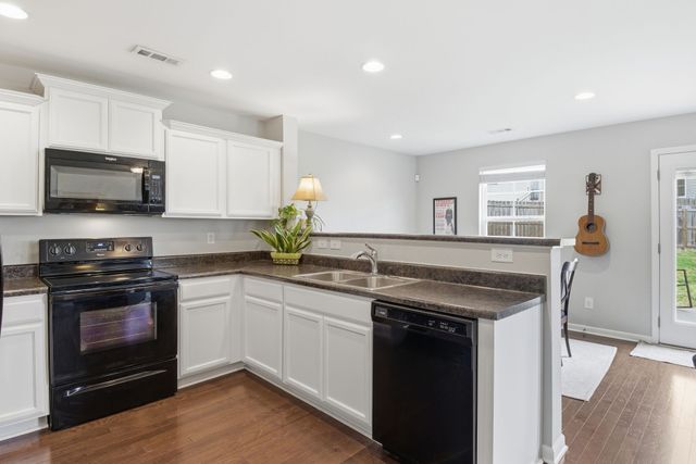 7512 Spicer Ct, Fairview, TN 37062
