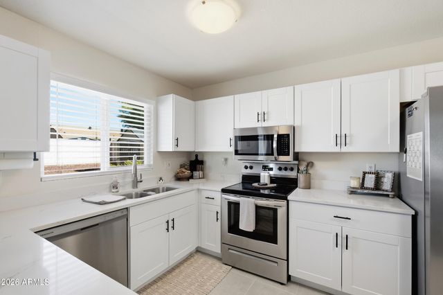 4762 W VILLA MARIA Drive, Glendale, AZ 85308