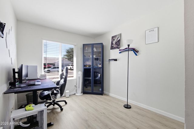 4762 W VILLA MARIA Drive, Glendale, AZ 85308