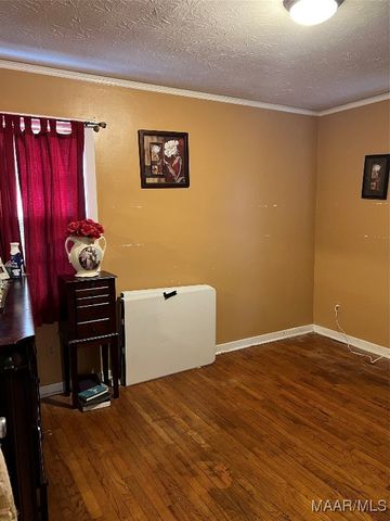 4056 Narrow Lane Road, Montgomery, AL 36111