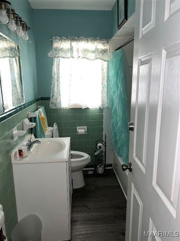 4056 Narrow Lane Road, Montgomery, AL 36111