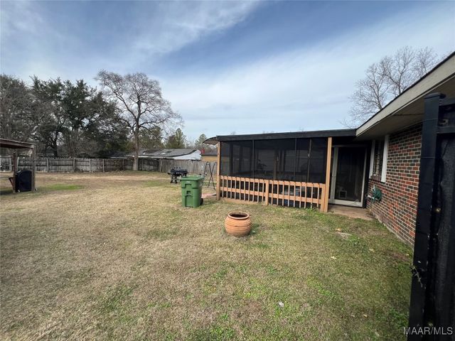 4056 Narrow Lane Road, Montgomery, AL 36111