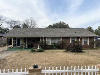4056 Narrow Lane Road, Montgomery, AL 36111