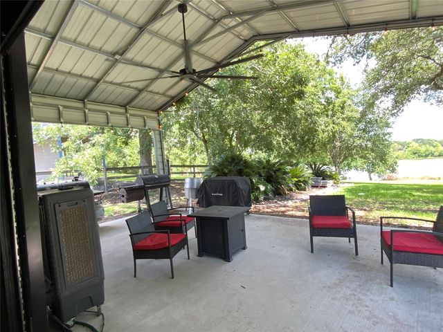 1236 Riverside Drive, Palacios, TX 77465