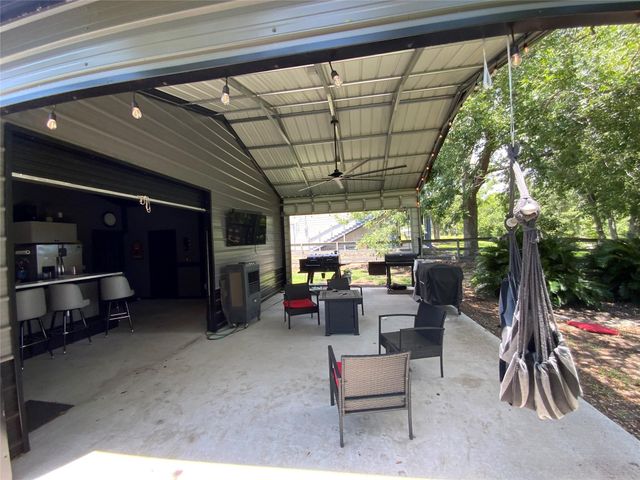 1236 Riverside Drive, Palacios, TX 77465